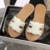 Luxurys tofflor män kvinnor tazz glider sandles designer triom phe mules brun svart läder flip flops dubbel sandaler strand platt klackar slip-on skor skjutreglage