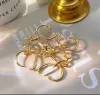 Luxury women's designer brooch brand minimalist letter brooch women's jewelry gold brooch classic scarf set party dress accessories v