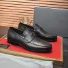 Diseñador Letra p Mocasines Mocasines monolitos de cuero cepillado Zapatos de vestir con plataforma Mocasines negros con parte inferior gruesa Zapatilla Oxford clásica con suela gruesa