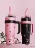 Termoser 1250 ml KPOP Svart och rosa termiskt vattenflaska rostfritt stål tumlare med handtag halm kopp bärbar bil kaffemugg dryck