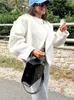 Bawełniany płaszcz z białej wyściełanej bawełniany dla kobiet Lapel Long Rleeve Lose wełniane mieszanki Krótka kurtka bombowca jesienna zimowa płaszcz 240127