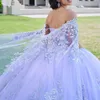 Lilac Sexig från axelbollklänningen Quinceanera klänning Applique spetspärlor tull med Cape Ribbons korsett vestidos 15 de xv anos