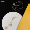 Ontwerper ketting bloem bal diamant stijl hanger ketting mode schattig mode luxe sieraden aangepaste ketting dames elegante gouden en zilveren liefde ketting