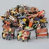 Decorative Figurines 50Pcs Model Train O Scale Bench Chair Seated Standing People Figures Street Park Layout Plastic Crafts Home Decor Kids