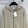 Tricots pour femmes Tees Designer Marque Début du printemps Nouvelle lettre Casual Polyvalent Lâche Style minimaliste Fermeture éclair à capuche Laine Tricoté Cardigan XKPW