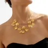 Chokers personalidade criativa colar de pingente de metal para mulheres za folhas exageradas na moda colar declaração jóias acessórios femininos yq240201