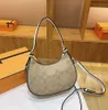 Halve maan schoudertassen Luna designer tas klassieke luxe handtas comfortabele lederen pochette mode crossbody met ritssluiting