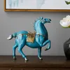 Estatuetas decorativas escultura de cavalo acessórios de decoração para casa decoração de escritório presentes de inauguração sala de estar estátuas para