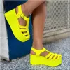 Sandales 2024 Chaussures d'été pour femmes Boucle Sangle Femme Super Haute Plate-forme Casual Bout fermé Dames