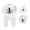 Designer Baby Onesies Kleine Babys Baumwolle Strampler Lätzchen Hüte Sets Luxus Marke Infant Neugeborene Kleidung Mädchen Jungen Overall Body SDLX