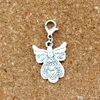 100 st -legeringslegering Flower Wing Floating Lobster Clasps Charm Hängen för smycken Making Armband Halsband DIY Tillbehör 17 8x37m271t