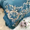 Set biancheria da letto in stile europeo Luxury Gold Royal Ricamo Copripiumino doppio in raso blu Lenzuola in puro cotone Federe Set letto 240131