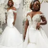 Meerjungfrau-Hochzeitskleid mit abnehmbarer Schleppe, schulterfrei, applizierte Spitze, Perlen-Brautkleider für die Braut, gestufter Tüllrock für afrikanische schwarze Frauen, Hochzeit D157