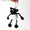 Keychains Lanyards 15cm Söt plysch Sheep Key Chain Animal Stuffed Doll Nyckelring Fashion Ryggsäck Pendant Student School Bag Decoration Gifts Q240201