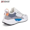 Roller Schoenen Baasploa Nieuwe Heren Mode Loopschoenen Ademende Sneakers Antislip Mesh Sport Tennis Licht Heren Wandelschoenen q240201