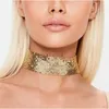 Chokers Trendy Design Punk Hottie Choker Schlüsselbeinkette Übertriebene Metall Personalisierte Mode Pailletten Halskette Choker YQ240201