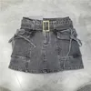 Kjolar våren och sommaren nya sexiga heta flickor arbetar denim stretch miniskirt fick mager skinkor denim kjol kvinnor bälte yq240201