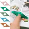 シンプルなアクリルの親指の本は幾何学的なページホルダー学用品をサポート
