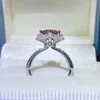 Anillos de racimo TFGLBU 2CT Red Moissanite 925 Anillo de astilla esterlina para mujeres Excelente corte Gema Compromiso Banda Regalo Venta al por mayor Joyería original