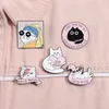 Broches de peintre abstrait David Meowie, épingle en émail, peinture à l'huile de chat personnalisée, Badge de revers de chaton Bowie, bijoux pour amis artistes