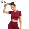 Dames T-shirt 2022Nieuwe naadloze crop top met korte mouwen Yoga shirts slim fit hardlopen fitness T-shirts workout tops voor dames gym sport fietsen L240201