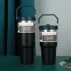 Vattenflaskor 30 oz koppar värmebevarande rostfritt stål 20 oz utomhus stora kapacitet tumlar återanvändbara läcksäker flip koppar