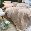 Set biancheria da letto in stile europeo Luxury Gold Royal Ricamo Copripiumino doppio in raso Lenzuola e federe in puro cotone Set letto 240131