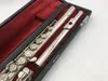 YFL 511 FLUTE with hardcase sa same of the pictures