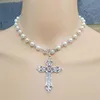 Chokers gotiska stora detaljerade Cross Black Crystal Choker -halsband Pearl Crucifix Rosary 2022 Fashion Charm Uttalande Kvinnor Syckelgåva YQ240201