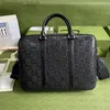 10A Wysokiej jakości torba na ramię designerka torba męska wytłoczona teczka torebka biznesowa torba cross -crossbody 658573