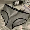 Mutandine da donna Intimo semplice per ragazza Vita media Slip in cotone bianco nero giapponese Sport Cool Style Traceless Seamless Lingerie