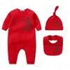 Designer Baby Onesies Kleine Babys Baumwolle Strampler Lätzchen Hüte Sets Luxus Marke Infant Neugeborene Kleidung Mädchen Jungen Overall Body SDLX