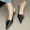 Kleiderschuhe Fashion Metal Schnalle Frauen Heels 2024 weibliche flache Slingbacks Ladies Medium Pumps Wein rote Schuhe