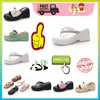 منصة مصممة عالية الارتفاع سميكة سنيقة PVC Slippers Man امرأة خفيفة الوزن ارتداء ارتداء المقاومة من الجلد الصنادل الناعمة الناعمة الشاطئ الصيفية