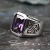 est Uomo Viola CZ Zircone Moda Wedding Band Anello in pietra Anelli in acciaio inossidabile Gioielli per uomo Commercio all'ingrosso della fabbrica 240201