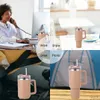 Thermoses Bouteille d'eau isolée de 40 oz Bouteille de boissons isolée à double paroi en acier inoxydable avec couvercle en paille et poignée Tasse à café portable