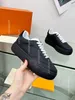 Time out casual skor kvinnor reser läder snörning sneaker 100% cowhide mode lady platt designer löpande tränare brev kvinna sko plattform män gym sneakers 35-42