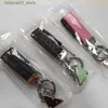 Keychains Lanyards Designer Keychains Män Kvinnor Bil Key Chains Keyring Lovers Keychain Real Leather Weave Pendant Key Ring Accessories With Screwdriver Q240201