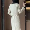 UNXX秋の女性の服エレガントで小さなフレグランスウィンドスーツホワイトストラップドレスオフィスレディー240123のための2ピースセット