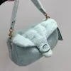 Plush Underarm Påsar Kudde Tabby Designer Shoulder Bag for Woman Fashion Party Bolso de Diseno med Flap Clutch Stylish Multi Colors S Handbag Delicate XB124