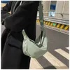 Sacs de soirée Nouveau sac de messager pour femmes à la mode Version coréenne sac de messager de grande capacité décontracté léger Oxford tissu Simple Dumpling sac
