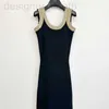 Grundläggande avslappnade klänningar Designer tidigt på våren Ny Nanyou U-hals Sequin Design Slimming och mångsidig stickad klänning med liten doft för kvinnor 2023 VVJU