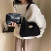 Bolsos de hombro Bolso casual de gama alta para madre e hijo de gran capacidad para mujer 2023 nuevo bolso de mano de un solo hombro de moda de otoño e inviernoH2422