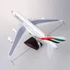 1/160 Skala 45,5 cm flygplan Modell 380 A380 UAE Airline Aircraft Toy With Light Wheel Landing Gears Diecast Plastic Harts Toy 240119