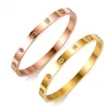 Bracciale con nome personalizzato Gioielli in acciaio inossidabile in oro rosa con strass per i regali più popolari per la festa della mamma