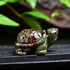 Dekorativa figurer Söta natursten Dragon Blood Hand Made Carved Tortoise Crystal Turtle Fashion Craft Animal Figurine Gifts