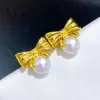 Diamondbox Orecchini gioielli orecchini a bottone bianco PERLA argento sterling 925 fiocco fiocco nastro aka regalo rotondo ragazza au750 placcato oro giallo ZZ