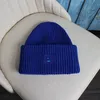 Tasarımcı Beanie Kafatası Kapakları AC Yün Şapka Karma Örgü Gülümseyen Yüz Kış Sıcak Şapkaları Kadınlar İçin Çift Erkekler