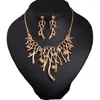 Pendentif Colliers Strass Perle Branche Collier Court Et Boucles D'oreilles Suite Robe Pour Femme Dîner Fête Ornement De Mode