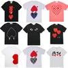 Fashion Mens Play T-shirt CDG Designer Hearts Casual Womens Des Badge Garcons Tee Graphic Heart Behind Letter on Costre T-shirt